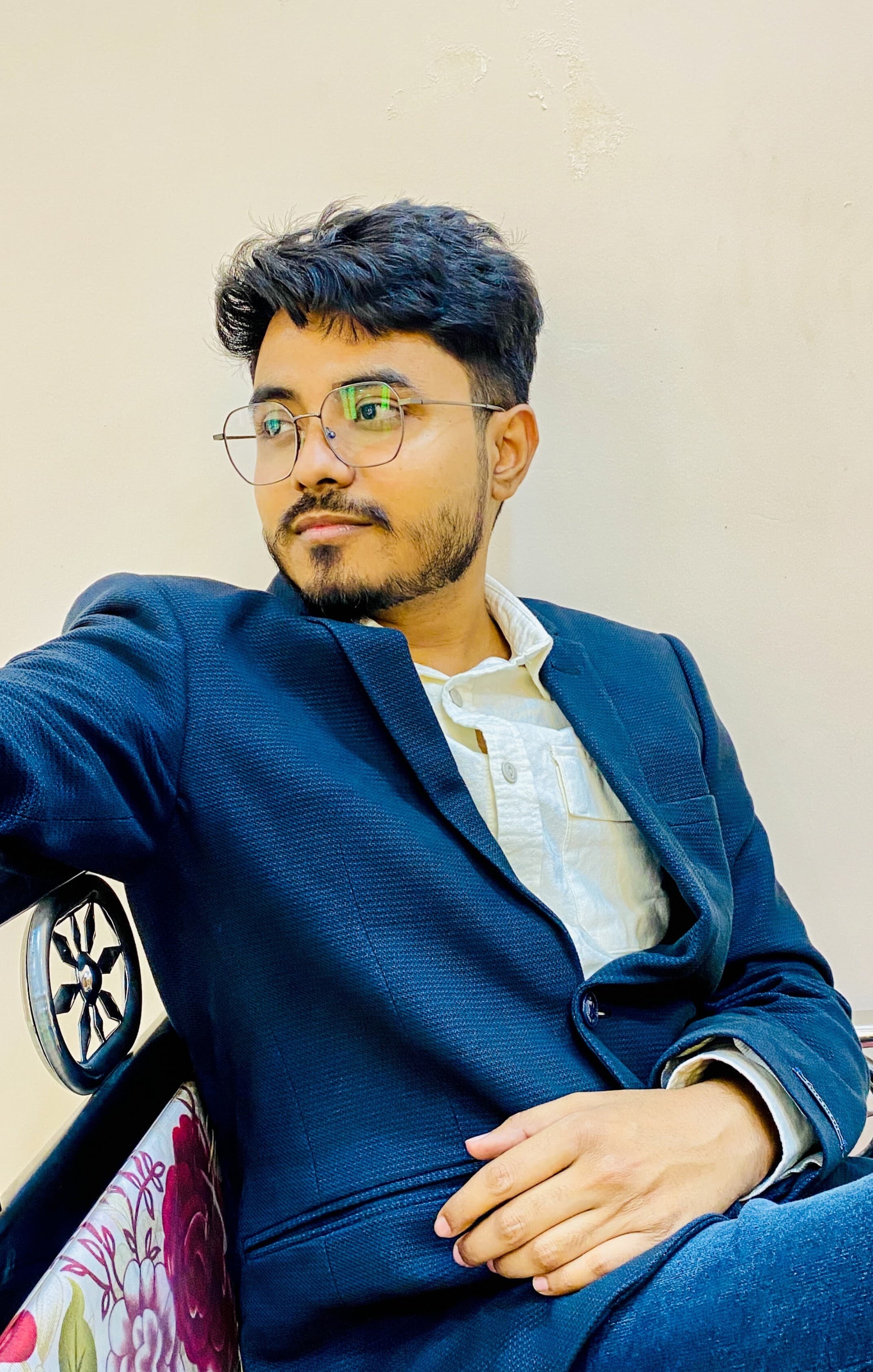 Abhishek Sharma — Creative Designer & E-commerce Website Specialist